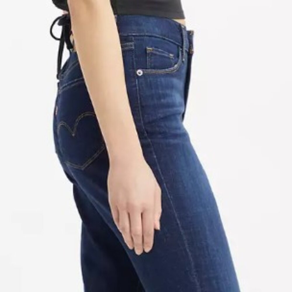 Levi's Jeans - Picture 4 of 12